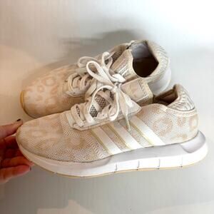 Adidas Swift Run X Womens 7.5 White Tan Leopard Print Sneakers H01907 Shoes